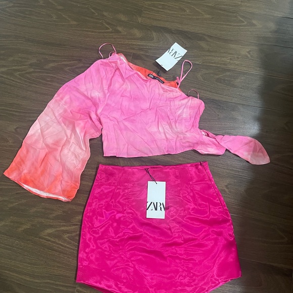 Zara blogger symmetrical pink skirt and blouse - Picture 4 of 8